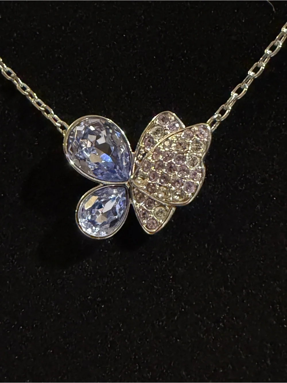 SWAROVSKI Butterfly 🦋 Lilac Stones Crystal Silver Necklace 17 in AUTH - Picture 3 of 9
